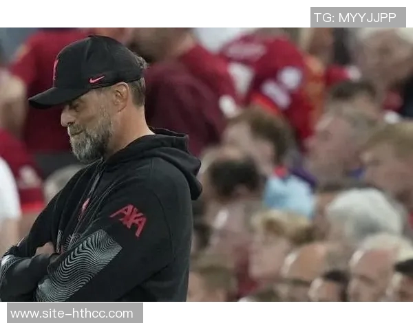 英超激战正酣曼联追平切尔西狼队仍无胜绩垫底 英超激战正酣曼联追平切尔西狼队仍无胜绩垫底