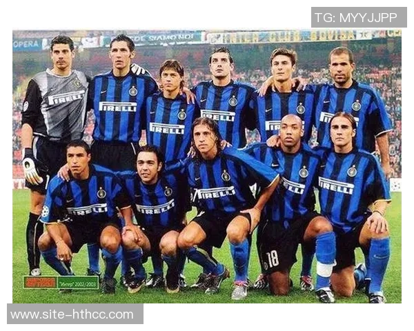 传奇球星重聚维耶里社交媒体分享与大罗巴乔马特拉齐托蒂合影瞬间