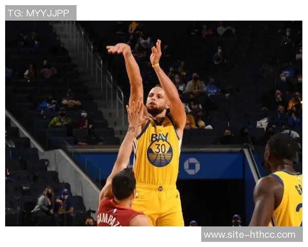 库里半场表现平平仅得11分7投2中状态堪忧引发球迷关注